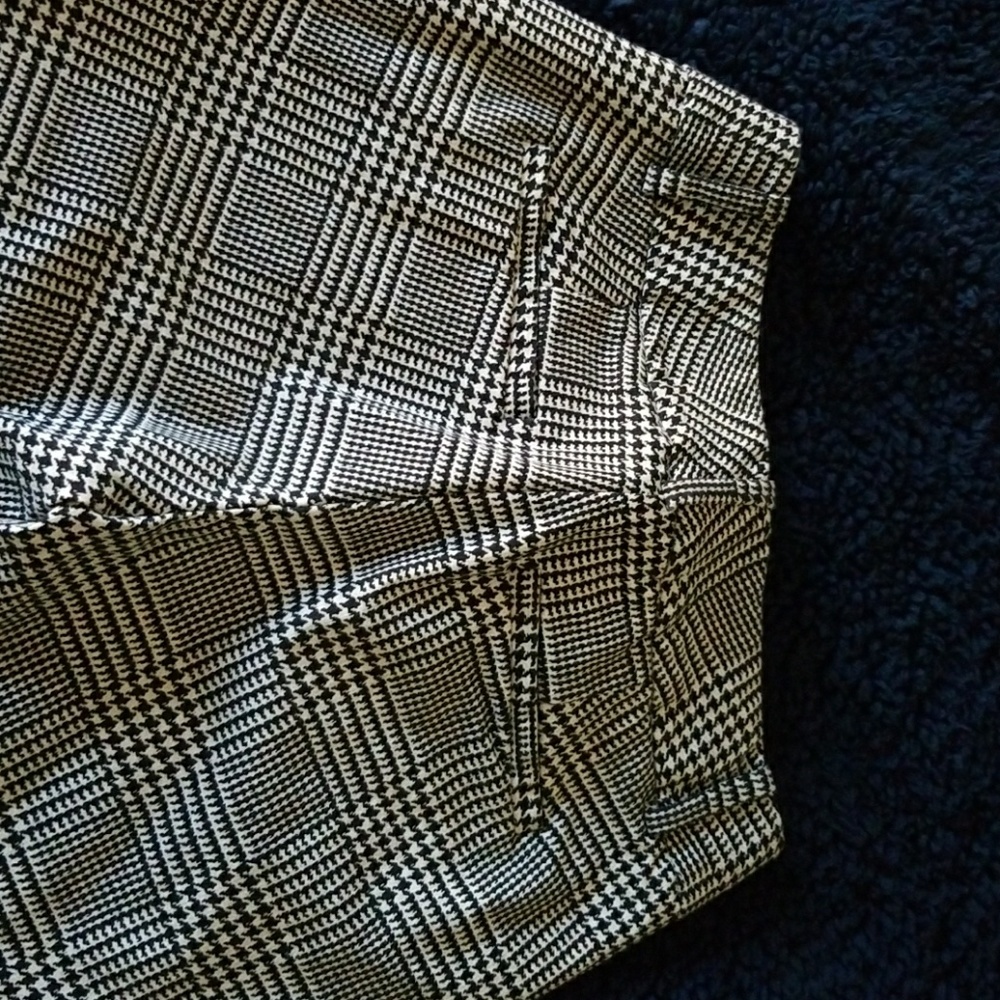 Limited pants - Picture 3 of 3